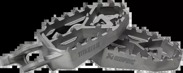 Akrapovic Adventure Foot Pegs – Titanium – Honda