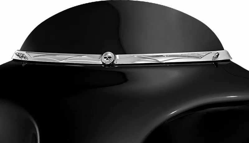 KUR Windshield Trim B