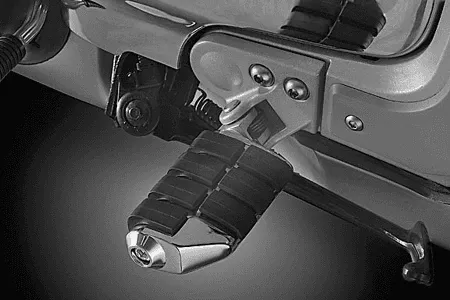 Kuryakyn GL1800 Dually ISO-Pegs – Pair