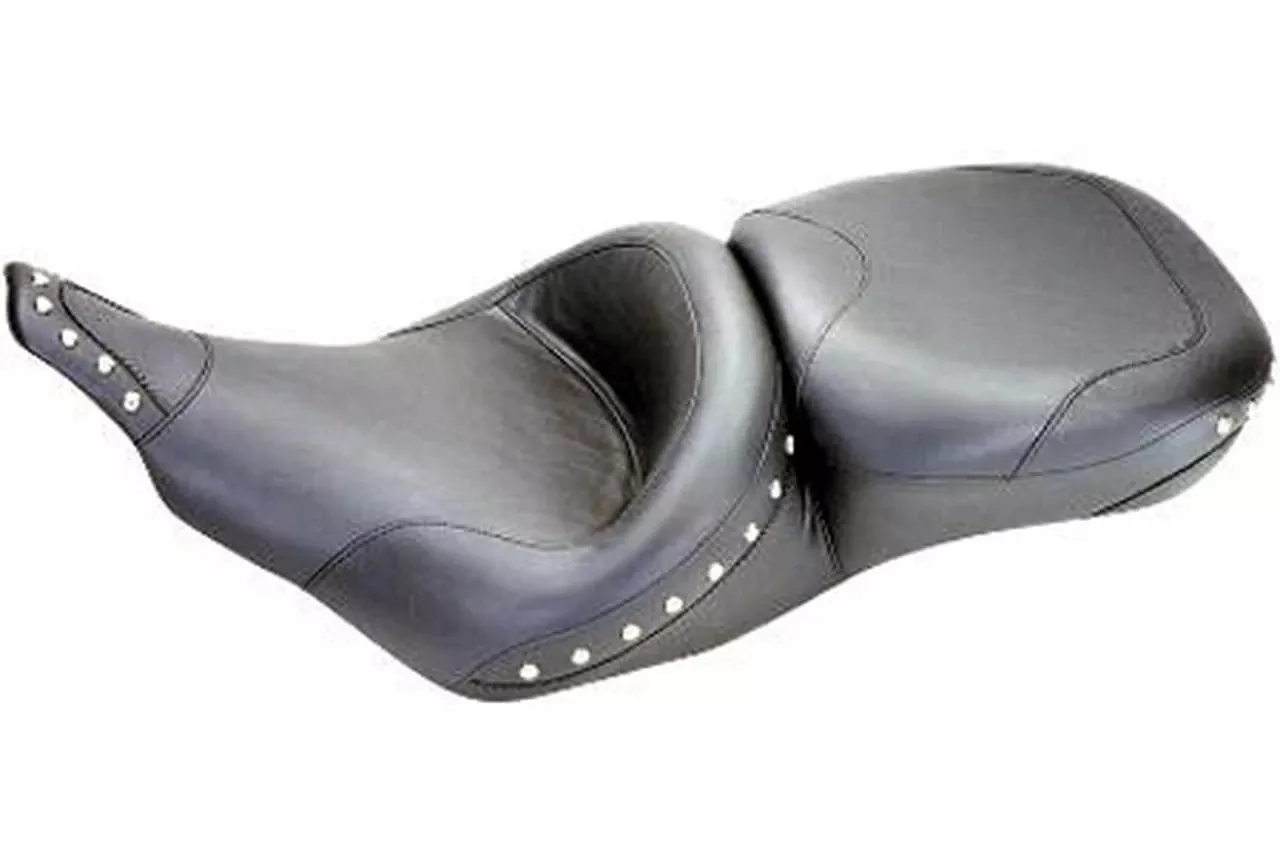 MustangOne-Piece Ultra Touring Seatfor FLHT & FLTR '97-07 -Smooth, Chrome Studs