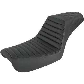 Saddlemen Step-Up Seat – Tuck & Roll Front / Lattice Stitched Rear – 04-05 Dyna