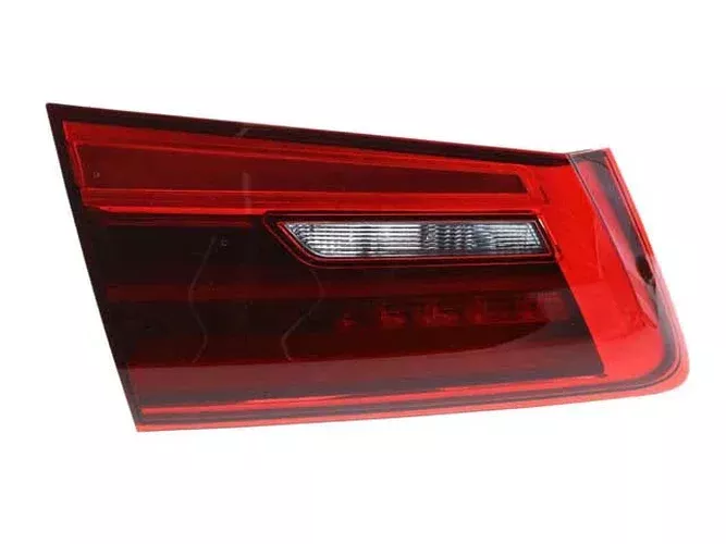 Ulo Taillight 106302730 fits 2018-2020 BMW 530e / 2017-2020 BMW 530e xDrive / 2017-2023 BMW 530i / 2017-2023 BMW 530i xDrive / 2017-2020 BMW 540i / 2017-2020 BMW 540i xDrive / 2018-2019 BMW M550i xDrive