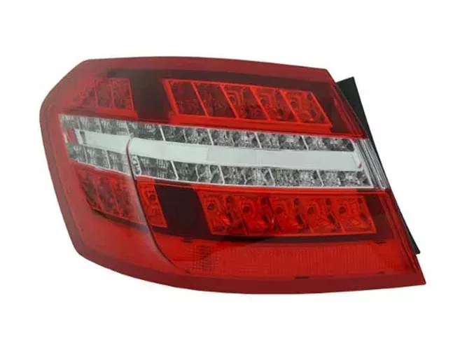 Ulo Taillight 141059005 fits 2010-2016 Mercedes-Benz E350 / 2010-2015 Mercedes-Benz E400 / 2010-2015 Mercedes-Benz E550 / 2010-2015 Mercedes-Benz E63 Amg