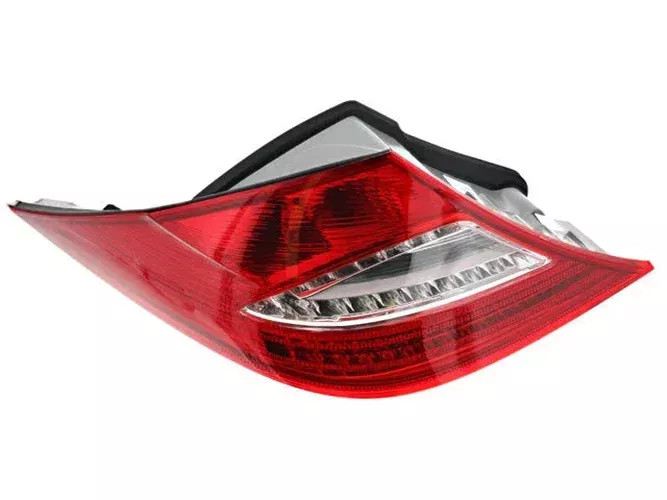 Ulo Taillight 141061003 fits 2007-2011 Mercedes-Benz CLS550 / 2007-2011 Mercedes-Benz CLS63 Amg