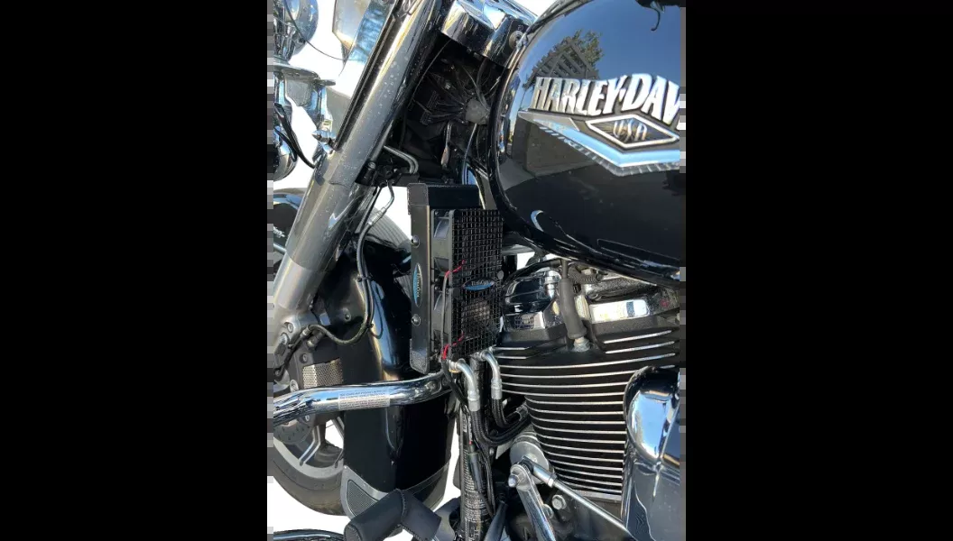 ULTRACOOL Side Mount Oil Cooler for M8 Touring models with “Chopped” Engine Guard or Road Glide “Fairing Spoiler