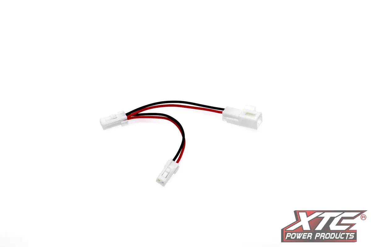 XTC POWER PRODUCTS Plug N Play Power Out Aux Spliter Can-630-0202